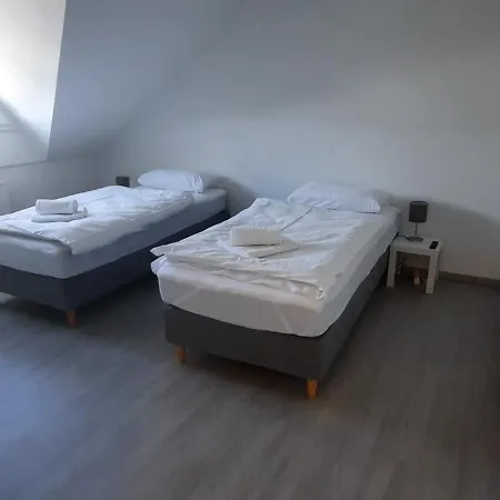 Moderne 2-zimmer-wohnung Mit Balkon - Ideal Fuer 4 Gaeste Rheinstetten