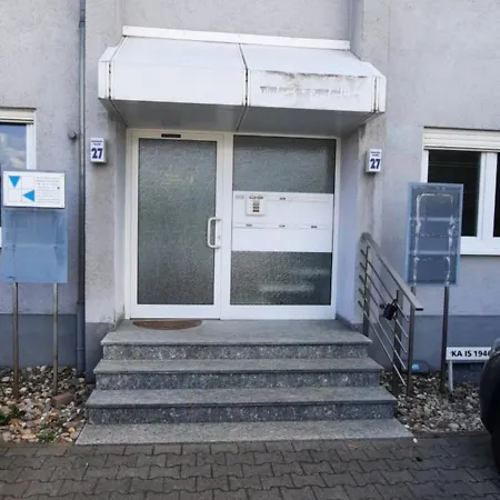 Apartment Moderne 2-zimmer-wohnung Mit Balkon - Ideal Fuer 4 Gaeste Rheinstetten