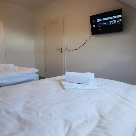 Moderne 2-zimmer-wohnung Mit Balkon - Ideal Fuer 4 Gaeste * Rheinstetten