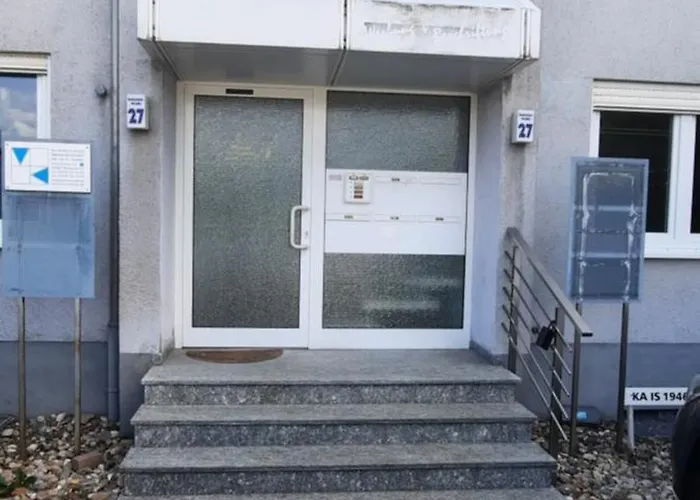 Apartment Moderne 2-zimmer-wohnung Mit Balkon - Ideal Fuer 4 Gaeste Rheinstetten