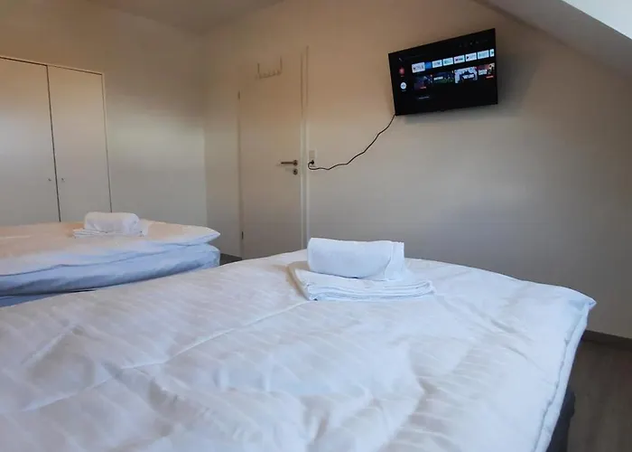 Moderne 2-zimmer-wohnung Mit Balkon - Ideal Fuer 4 Gaeste * Rheinstetten